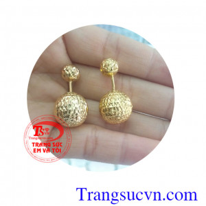 Hoa tai kiểu đẹp vàng tây mang đến vẻ hợp thời trang và đầy xinh xắn đến cho người đeo. Hoa tai kiểu đẹp vàng tây thanh toán an toàn.