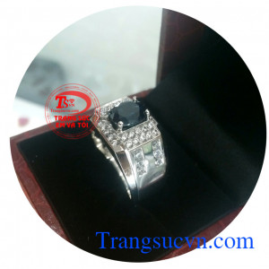 Nhẫn nam sapphire lam đen