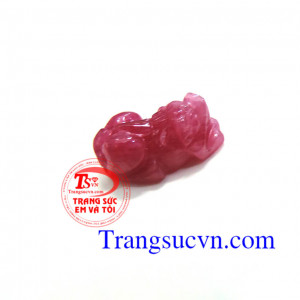 Tỳ hưu đỏ ruby