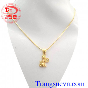 Bộ mặt dây chuyền tuổi mão dành cho nữ phù hợp làm quà tặng,dịp sinh nhật và lễ tết.