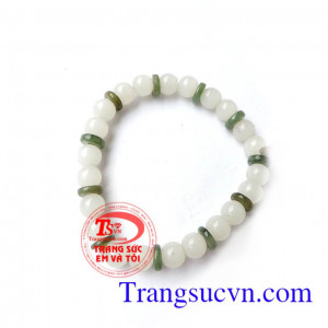 Chuỗi mã não trắng điệu   Loại sản phẩm: Vòng tay đá dạng hạt sâu thành chuỗi  Phù hợp: Phù hợp với mọi lứa tuổi, hợp thời trang và trang phục  Loại đá: Đã mã não thiên nhiên