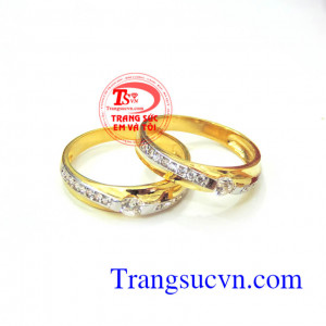 Nhẫn cưới giá rẻ