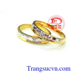 Bán Đôi nhẫn cưới giá rẻ vàng tây dành cho ngày cưới trọng đại đánh dấu sự thành công trong tình yêu. 