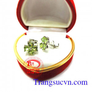 Hoa tai kết peridot