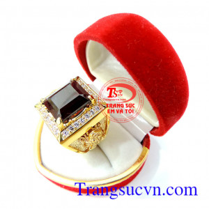 Nhẫn vàng cóc ngậm tiền đá Granet