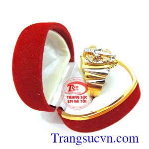 Nhẫn nam khiên kiếm và chiếc nhẫn bảo vệ đúng nghĩa như cái tên của nhẫn KIẾM dùng tự vệ và tấn công. KHIÊN che và đỡ bảo vệ nhan nam dep thiết kế và chế tác 3D theo yêu cầu Vàng đảm bảo chất lượng 10k 12k 14k 18k gắn đá theo mệnh sang trọng và hộ mệnh,Uy