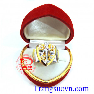 Nhẫn nam khiên kiếm và chiếc nhẫn bảo vệ đúng nghĩa như cái tên của nhẫn KIẾM dùng tự vệ và tấn công. KHIÊN che và đỡ bảo vệ nhan nam dep thiết kế và chế tác 3D theo yêu cầu Vàng đảm bảo chất lượng 10k 12k 14k 18k gắn đá theo mệnh sang trọng và hộ mệnh,Uy