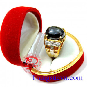 nhan nam đẹp, nhẫn nam vàng tây dành cho nam sang trọng và đẳng cấp phái mạnh mang lại quyền lực chiếc nhẫn và may mắn,hợp thời trang,chất lượng đảm bảo, Uy tín với đánh gia của khách hàng tốt và ưa chuộng sản phẫn nhẫn nam đẹp