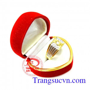 Nhẫn nam vàng tây 18k được khách hàng ưa chuộng
