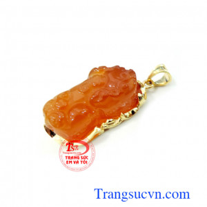 Mặt dây tỳ hưu mã não nâu đỏ