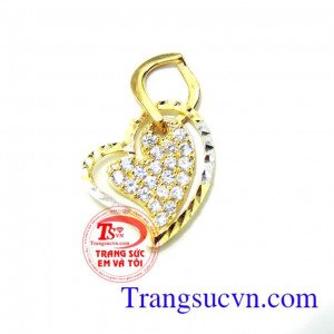 Mặt dây trái tim vàng kết vàng tây dành cho phái đẹp,mặt dây chuyền nữ vàng tây, mặt vàng hợp thời trang và trang phục,kết hợp cùng dây chuyền mảnh làm tôn vinh vẻ đẹp của mặt dây chuyền trái tim