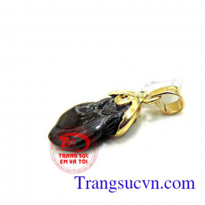 Mặt trái đào sapphire