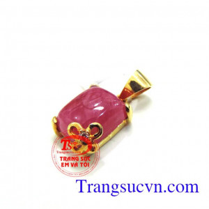 Mặt dây ruby vàng tây