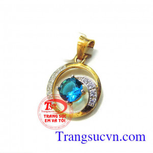 Mặt dây chuyền đá xanh thương hiệu bền đẹp, chất lượng, là món quà ý nghĩa cho người yêu thương