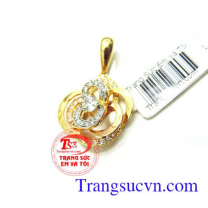 Mặt dây hoa vàng tây Tôn Vinh Vẻ Đẹp Hoàn Hảo Của Bạn Tinh tế làm tôn lên dáng và hợp thời trang,món quà ý nghĩa dành cho nữ,mặt dây chuyền vàng nữ đẹp