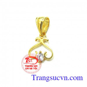 Mặt dây vàng 1 viên đá sản phẩm mặt dây nữ quyến rũ,xinh đẹp với chi tiêt đẹp,mảnh tinh tế, kết hợp cùng dây chuyền nữ hợp thời trang bộ trang sức vàng đảo bảo,Uy tín