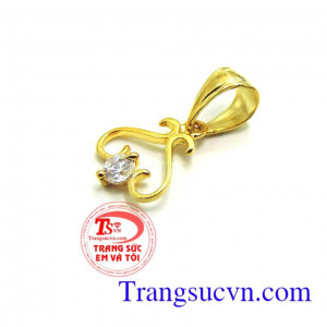 Mặt dây vàng 1 viên đá sản phẩm mặt dây nữ quyến rũ,xinh đẹp với chi tiêt đẹp,mảnh tinh tế, kết hợp cùng dây chuyền nữ hợp thời trang bộ trang sức vàng đảo bảo,Uy tín