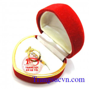 Nhẫn vàng tây nữ tinh tế