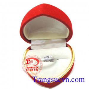 Nhẫn nữ vàng trắng 18k