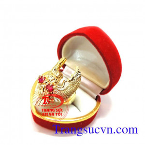 Nhẫn đại bàng vàng