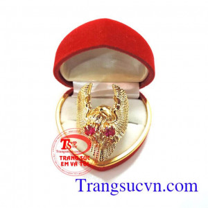 Nhẫn đại bàng vàng