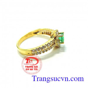 Nhẫn nữ ngọc lục bảo Emerald