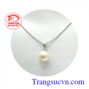 Bộ trang sức ngọc trai quý phái