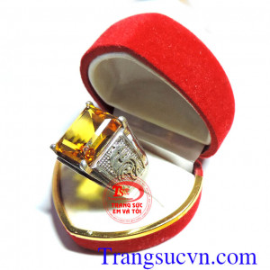 Nhẫn bạc thạch anh vàng thạch anh vàng giải tỏa sự bế tắc giúp cho tâm hồn sảng khoái. Không những thế, loại thạch anh này còn có tác dụng lọc máu, thúc đẩy vùng thận