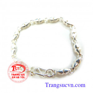 Lắc dành cho trẻ thôi nôi