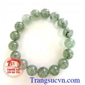 Thạch anh tóc xanh được coi là loại thạch anh tài lộc, mang lại may mắn cho người chủ nhân của nó. Vì vậy, khi đi công tác xa, thương thảo với khách hàng, ký kết hợp đồng, hay đi du lịch hãy đeo thạch anh tóc xanh để mang lại may mắn và thành công