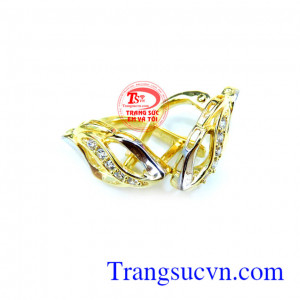 Đôi hoa tai đẹp giao hàng trên toàn quốc.