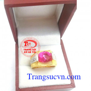 Nhẫn nam đá đỏ đẹp chế tác tinh xảo, sắc nét, đeo hợp thời trang
