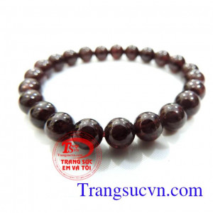 Chuỗi ngọc hồng lựu may mắn