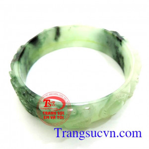 Vòng ngọc cẩm chạm rồng