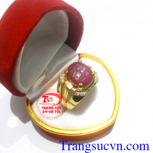 Nhẫn vàng ruby sao
