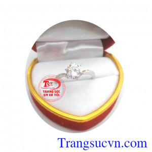 Nhẫn nữ vàng trắng ý nghĩa