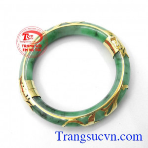 Vòng cẩm thạch bọc vàng