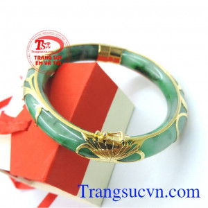 Vòng cẩm thạch bọc vàng