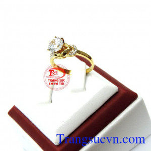 Nhẫn kim nhân tạo nữ