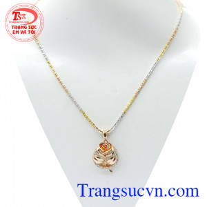 Bộ hoa hồng bất tử 18k Ý Bộ hoa hồng bất tử 18k Ý,mặt hoa hồng vàng,dây chuyền vàng ý,dây chuyền đẹp,tinh tế và đẳng cấp là món quà ý nghĩa cho người yêu thương,sinh nhật