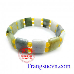 Vòng ngọc cẩm thạch đẹp