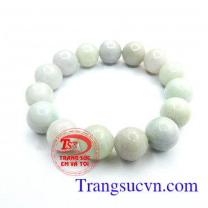 Chuỗi ngọc cẩm thạch xinh 