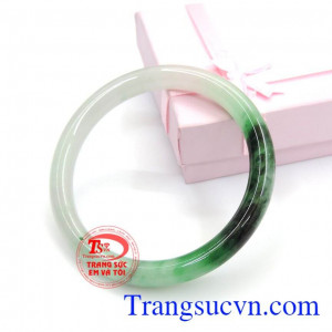 Vòng ngọc cẩm thạch