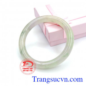 Vòng ngọc may mắn