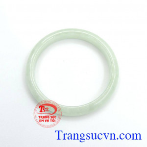 Vòng ngọc quý phái