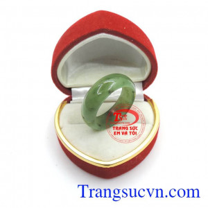 Nhẫn đá màu xanh ngọc Nephirer đem lại sức khoẻ,tốt cho thận.Nhẫn ngọc nephrit tự nhiên nhập khẩu, giá rẻ đảm bảo uy tín