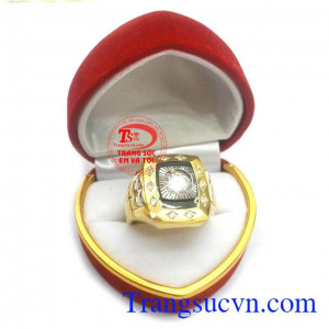 Chiếc nhẫn vàng nam