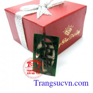 Mặt đá tự nhiên ngọc