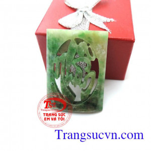 Chữ nhẫn ngọc cẩm thạch
