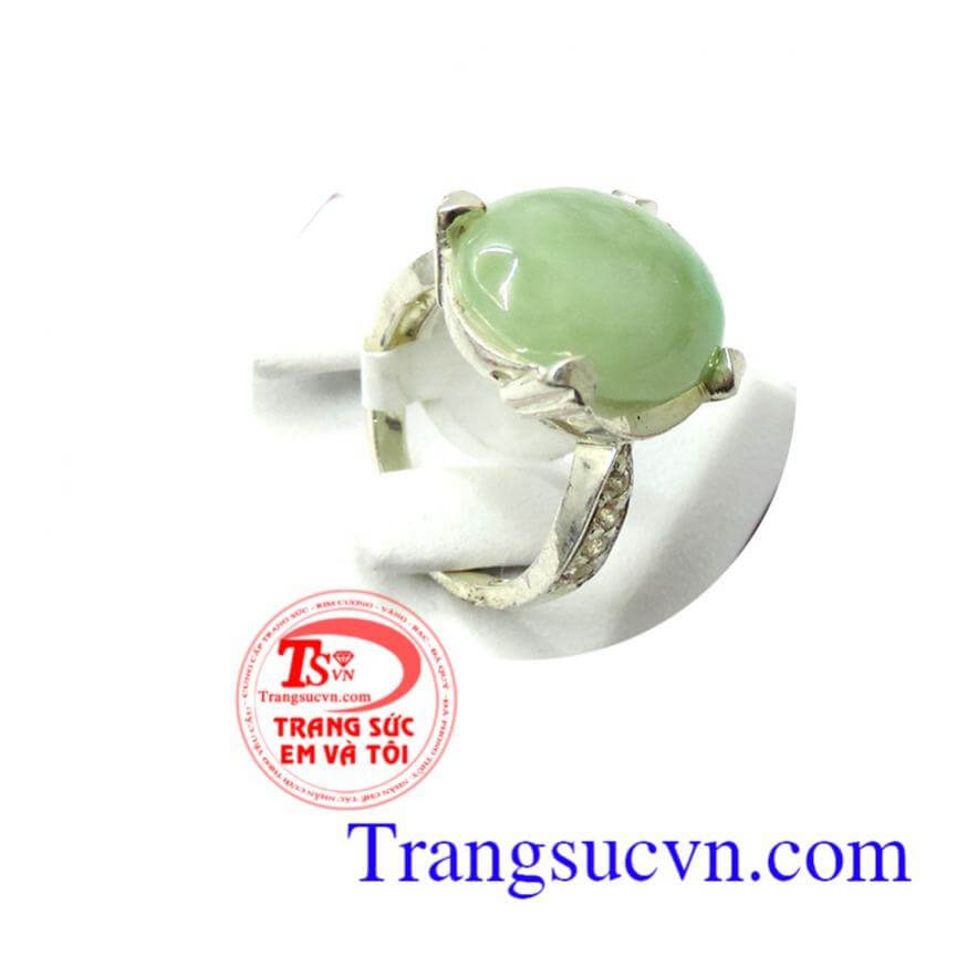 Nhẫn bạc ngọc jadeite chuẩn chất lượng